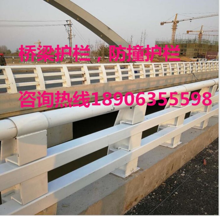 橋梁防撞護(hù)欄，防撞欄桿